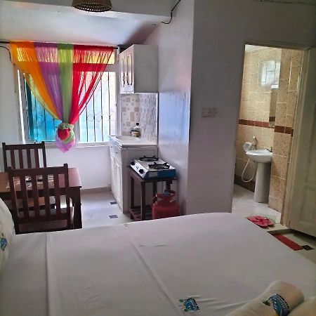 Luxurious Studio Apartments Mombasa Esterno foto